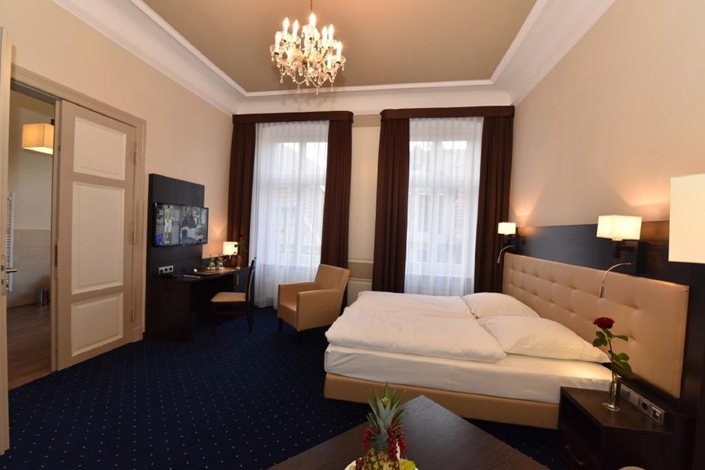 Weinhaus Woehler Hotel Schwerin  Quarto foto